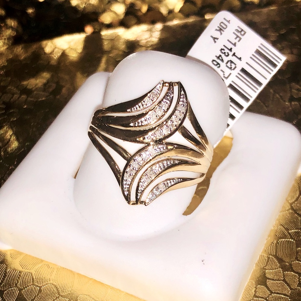 10k solid gold beautiful real diamond ring for women, free appraisal, Not plated
